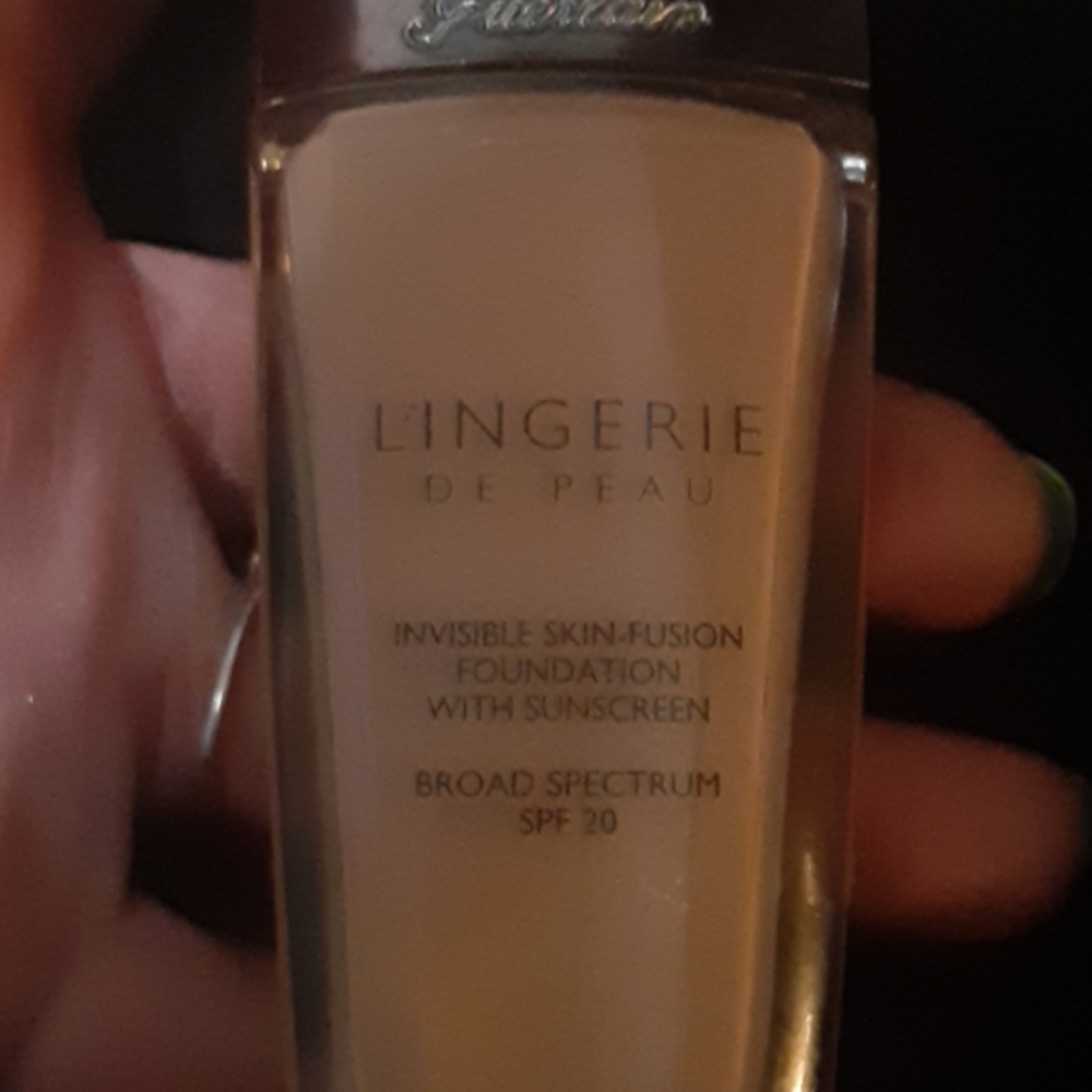 GUERLAIN Foundation - Picture 3 of 6